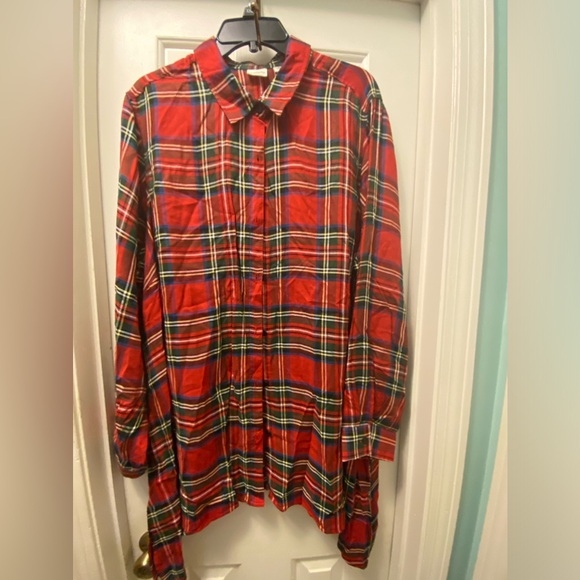 Westbound Tops - NWOT Plaid Tartan long sleeve button down Tunic